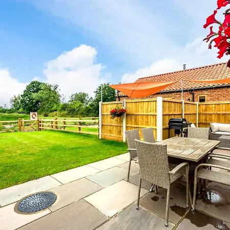 Brecks Farm - The Tractor Shed * York